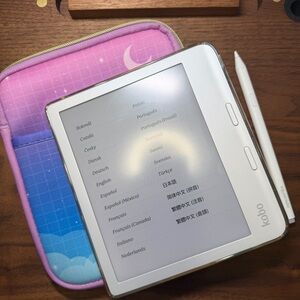 Kobo Libra Colour White with Stylus 2 and Clear Case